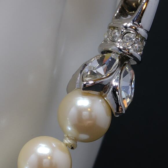 Vintage Faux Pearl Rhinestone Bracelet, Hand-knotted Glass Pearls - Picture 4 of 10